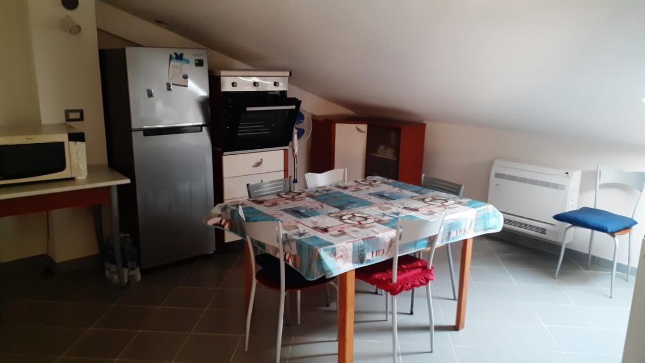 Appartamento Per Vacanze E Brevi Periodi Iun Q2474 Oristano Bagian luar foto
